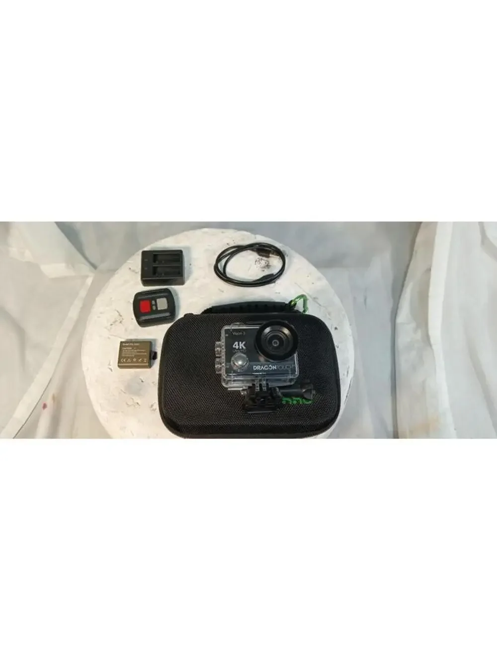 Dragon Touch Vision 3 4K Ultra HD Action Camera WiFi Waterproof Case Used